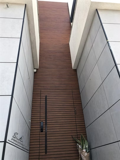 פרויקט אלומיניום של סקיי שייד — חיפוי קירות 21